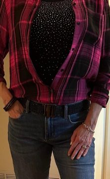 A blingy belt and matching beaded bracelet